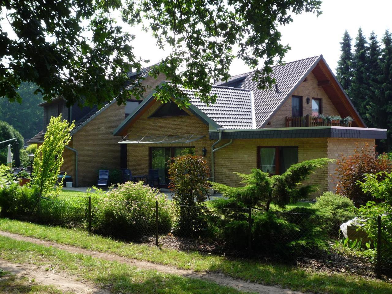 Ullas Gastehaus Munster im Heidekreis Exteriör bild